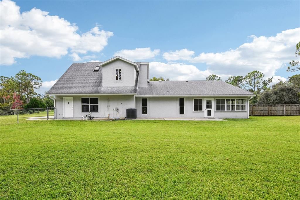 Backyard, Exterior