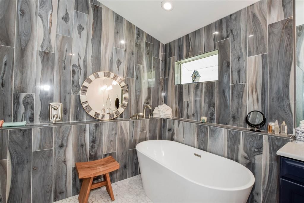 Bathroom, Free Standing Baths, Interior, Recessed Lighting