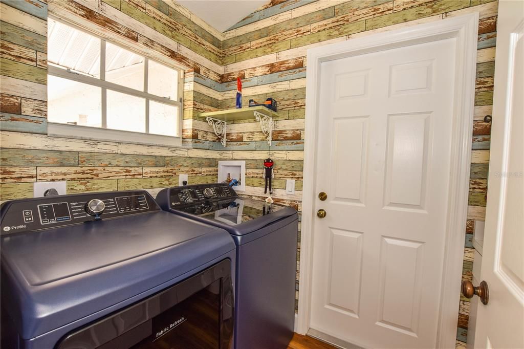 Interior, Washer