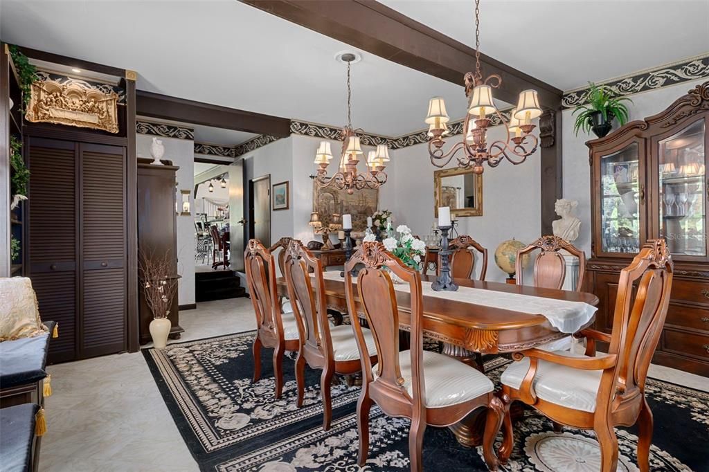 Chandelier, Dining room, Interior