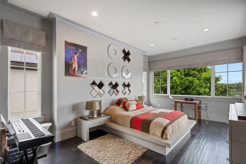 Bedroom, Home Office, Interior, Piano, Recessed Lighting, Wood Texture Flooring