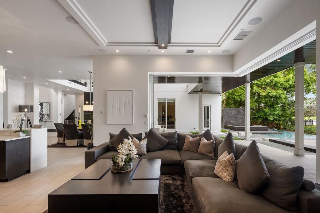 Interior, Kitchen, Living room, Pendant Lights, Recessed Lighting