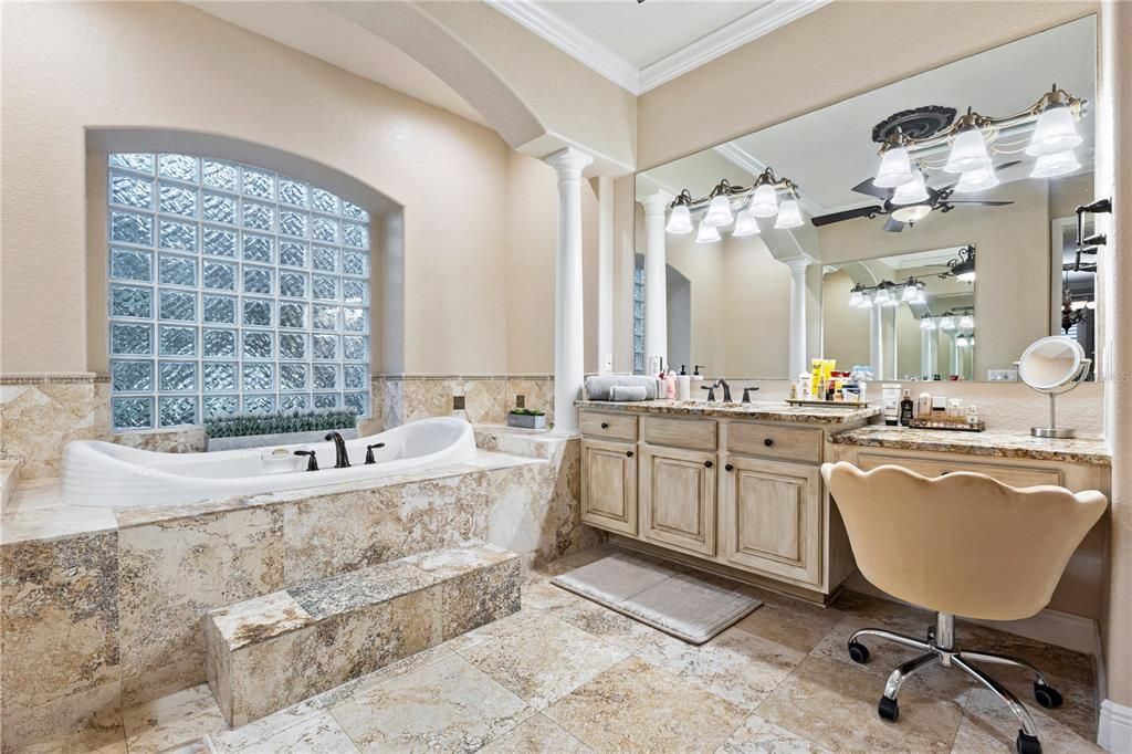 Bathroom, Dual Sink Vanities, Interior