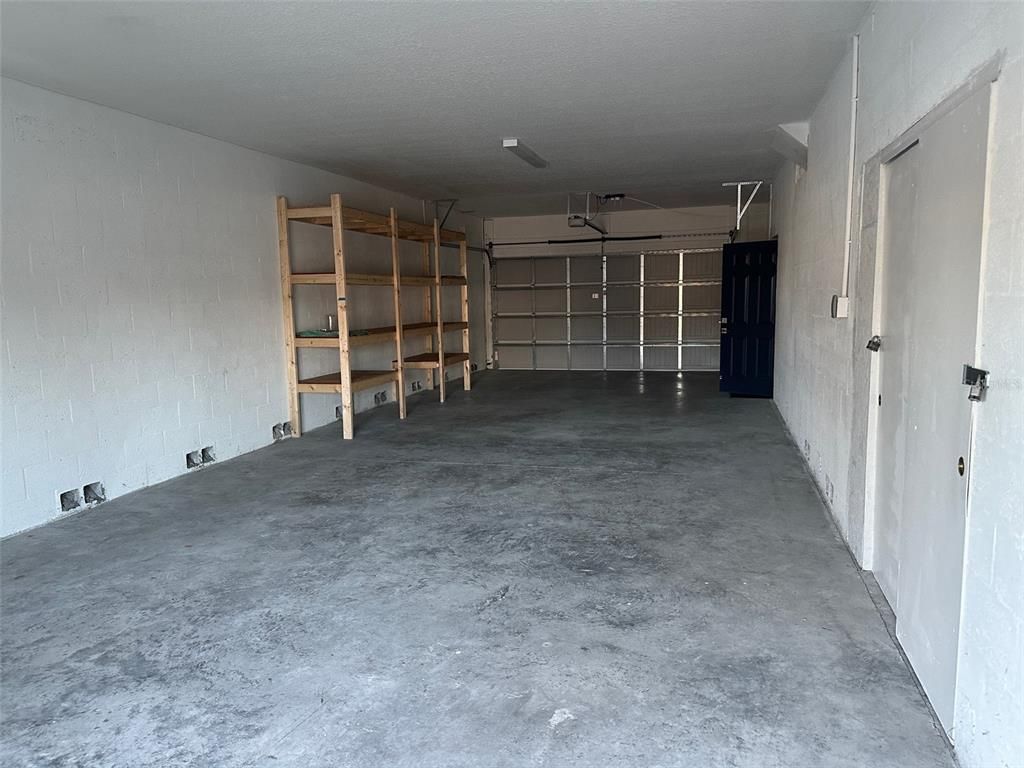 Garage, Interior