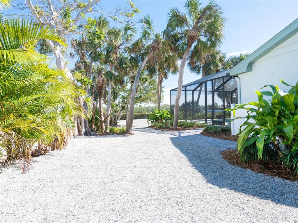 Backyard, Exterior