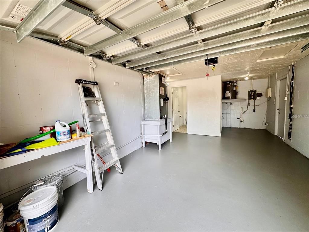 Garage, Interior