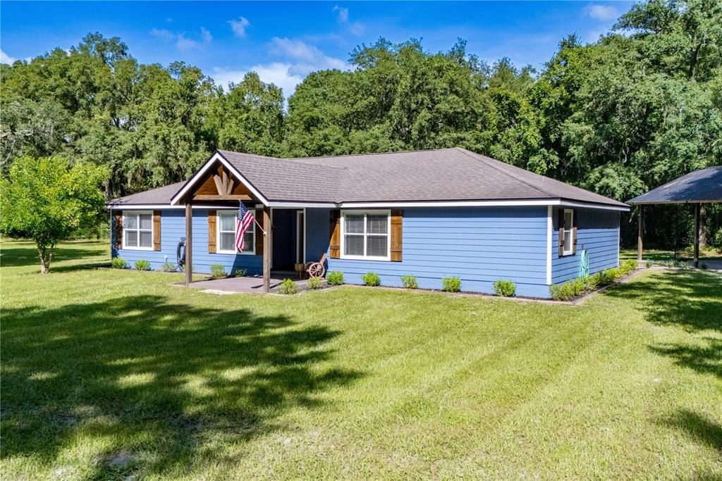 Backyard, Exterior