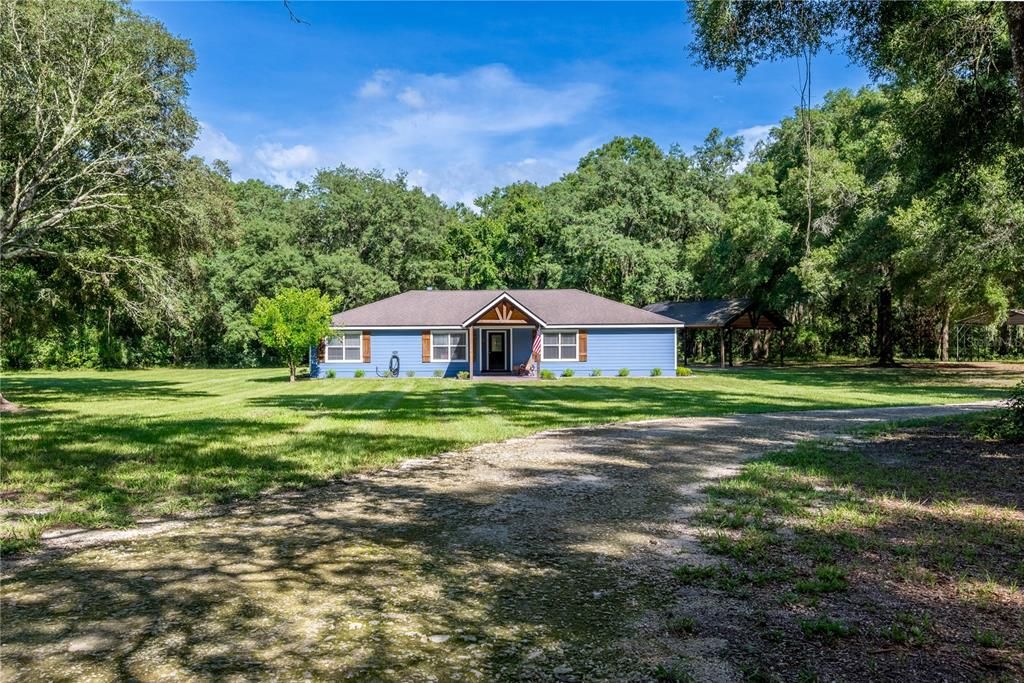 Backyard, Exterior