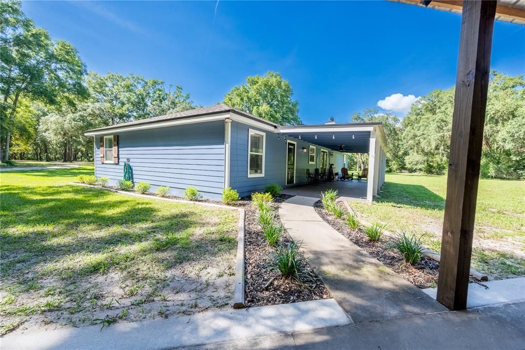Backyard, Exterior