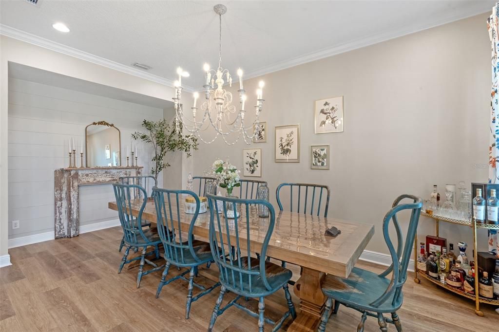 Chandelier, Dining room, Interior, Recessed Lighting, Wood Texture Flooring