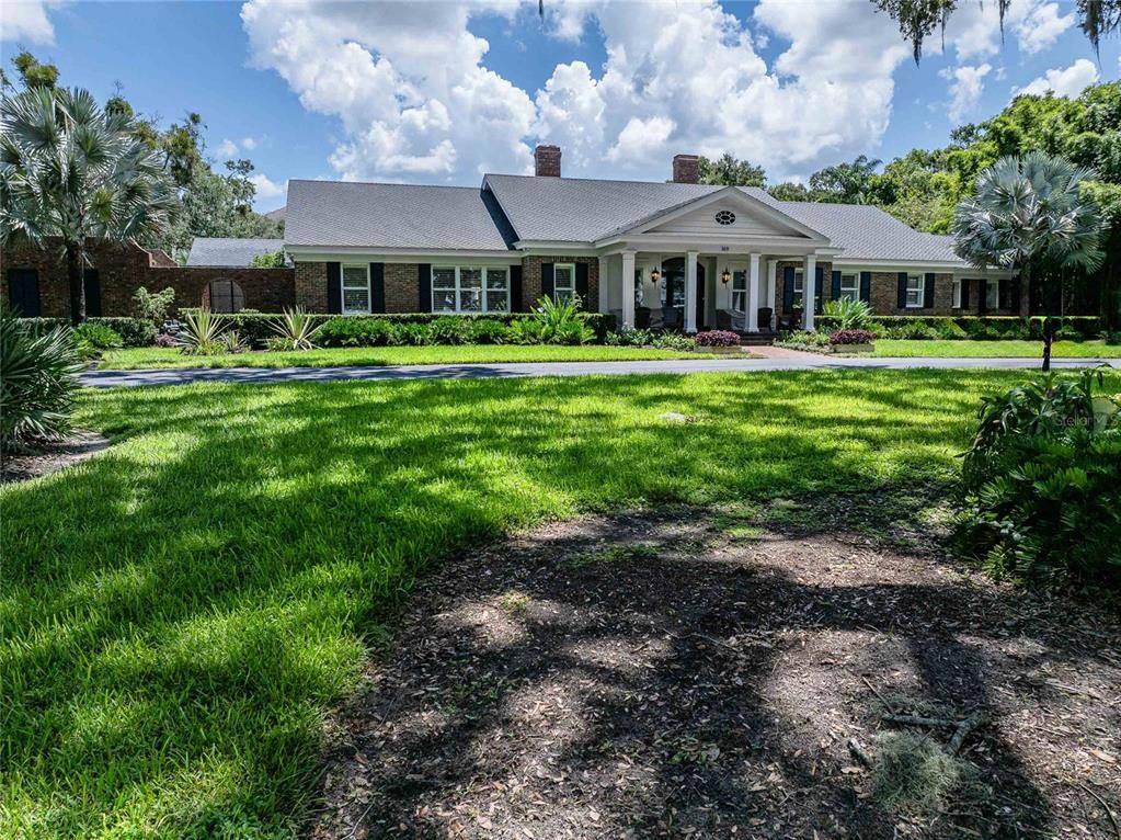 Backyard, Exterior, Facade, Ranch