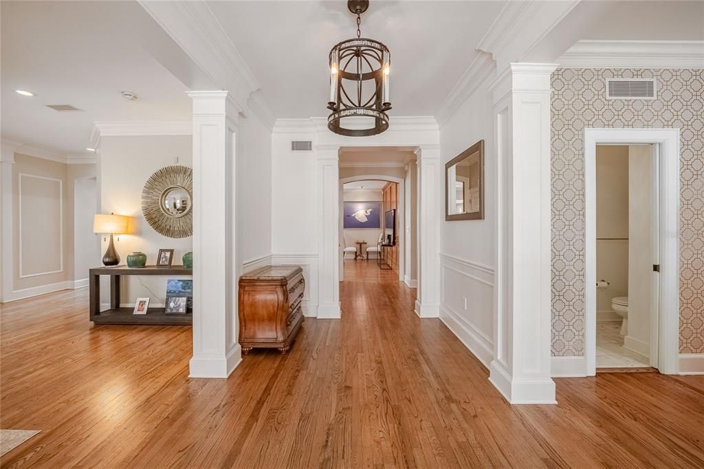 Interior, Pendant Lights, Recessed Lighting, Wood Texture Flooring