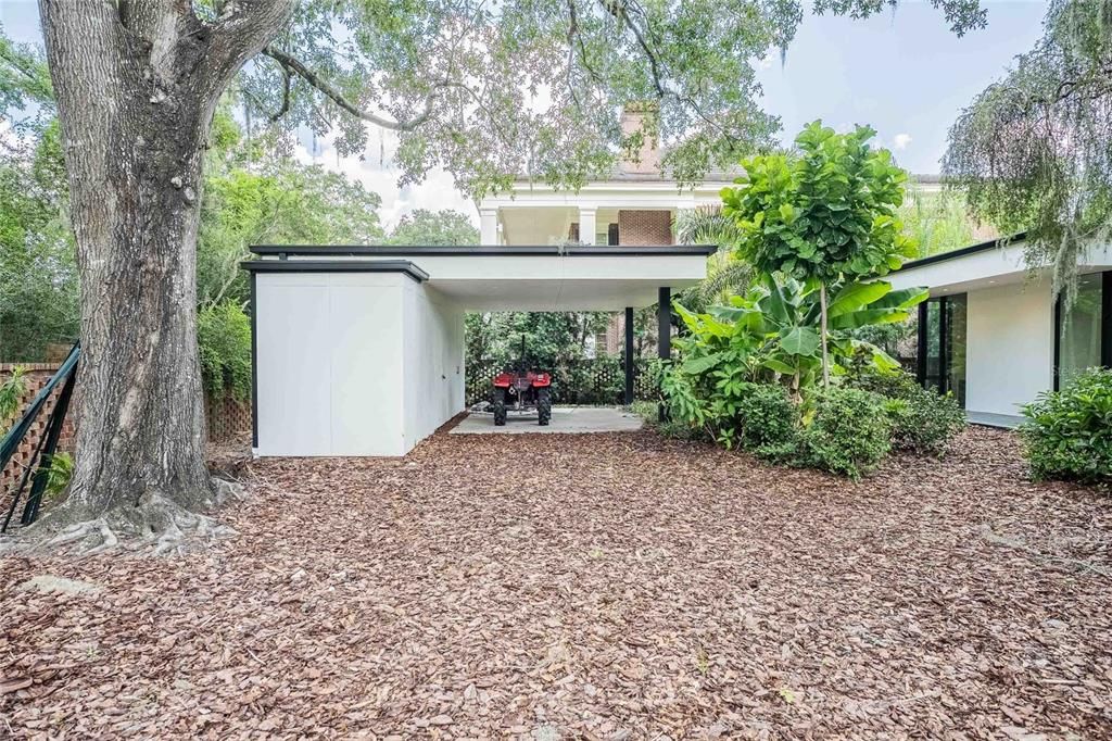 Backyard, Exterior
