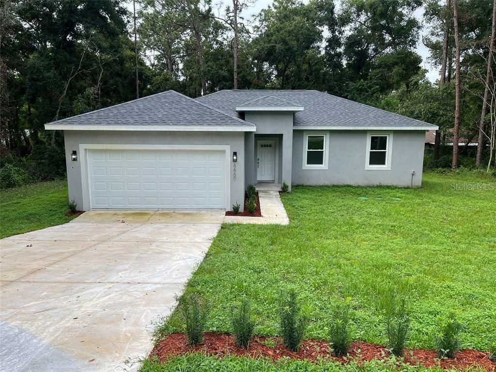Attached, Backyard, Exterior, Facade, Ranch