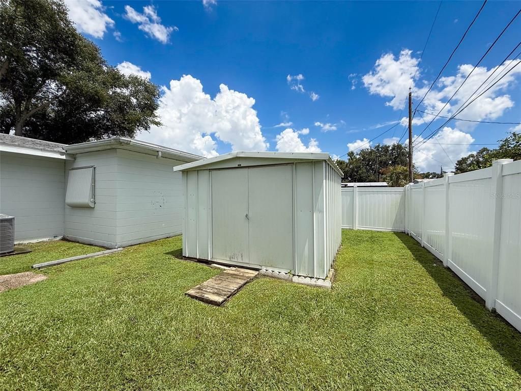 Backyard, Exterior
