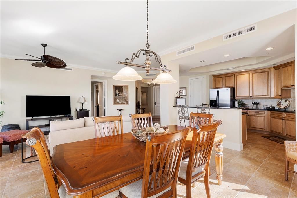 Dining room, Interior, Kitchen, Living room, Pendant Lights, Recessed Lighting