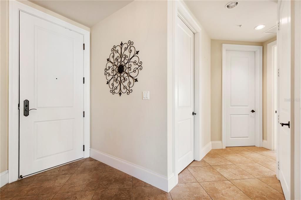 Interior, Recessed Lighting