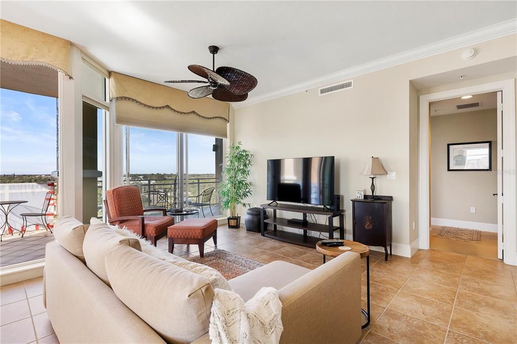 Interior, Living room, Water