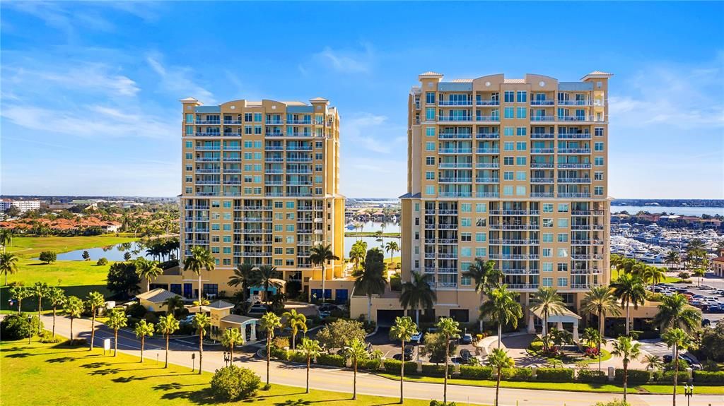 Exterior, Facade, Condo Building