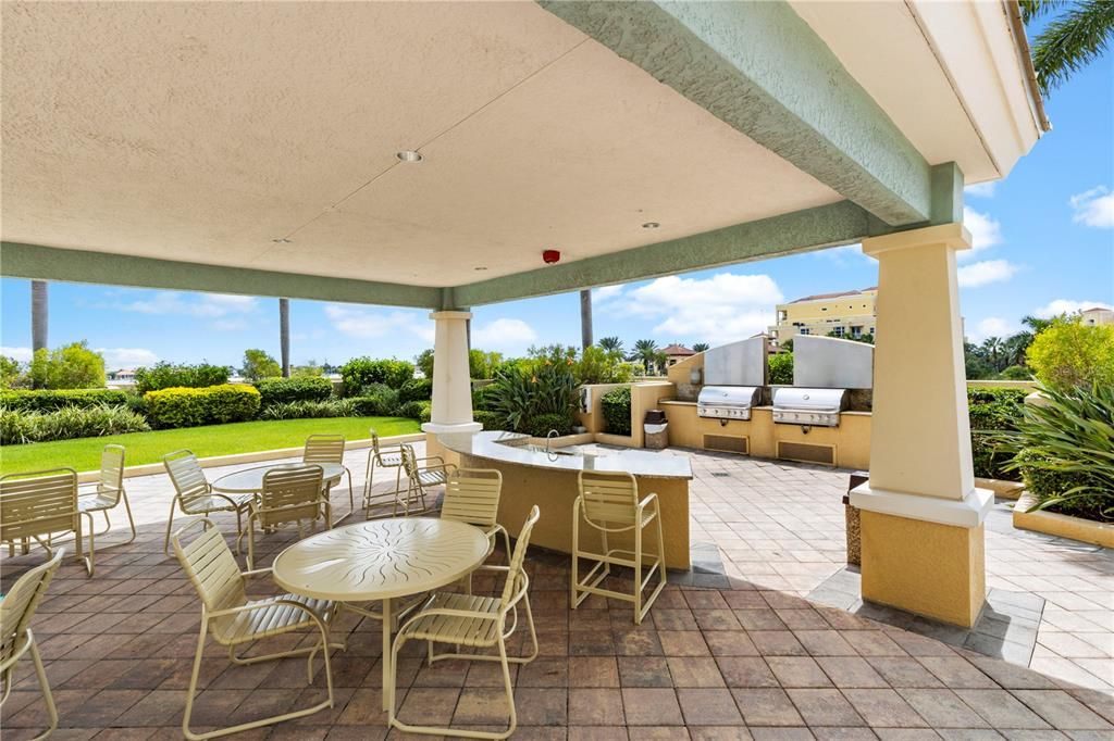 Exterior, Outdoor Kitchen