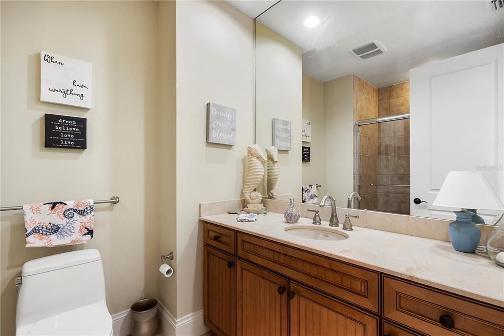 Bathroom, Interior, Recessed Lighting
