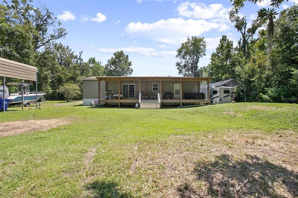 Backyard, Exterior