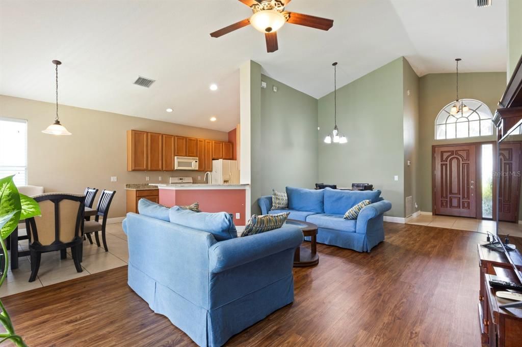 Dining room, Interior, Kitchen, Living room, Pendant Lights, Recessed Lighting, Wood Texture Flooring
