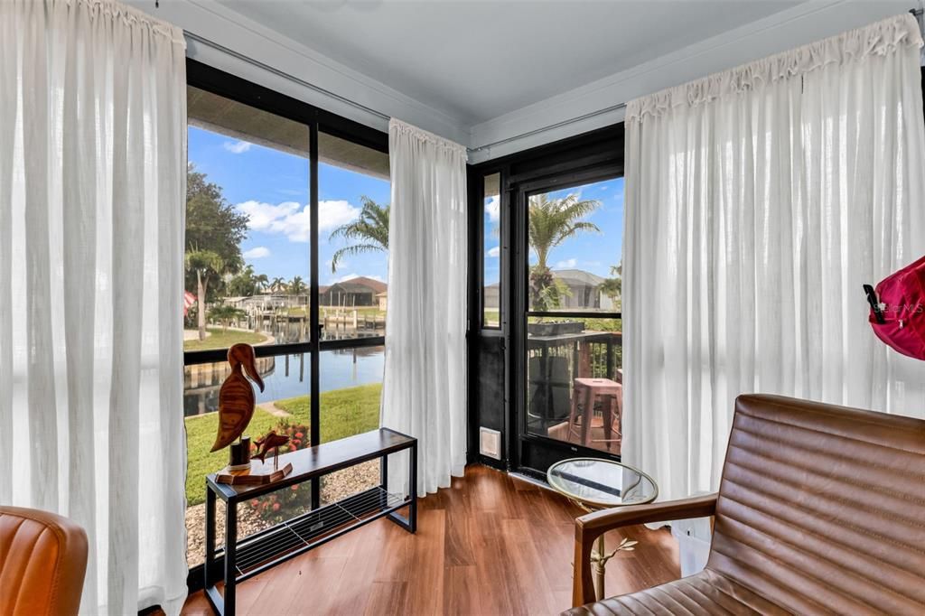 Interior, Sun Room, Water, Wood Texture Flooring