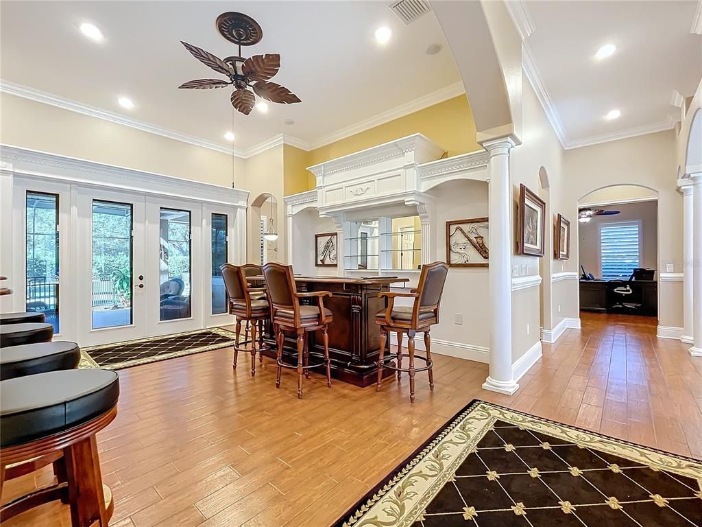 Interior, Recessed Lighting, Wood Texture Flooring