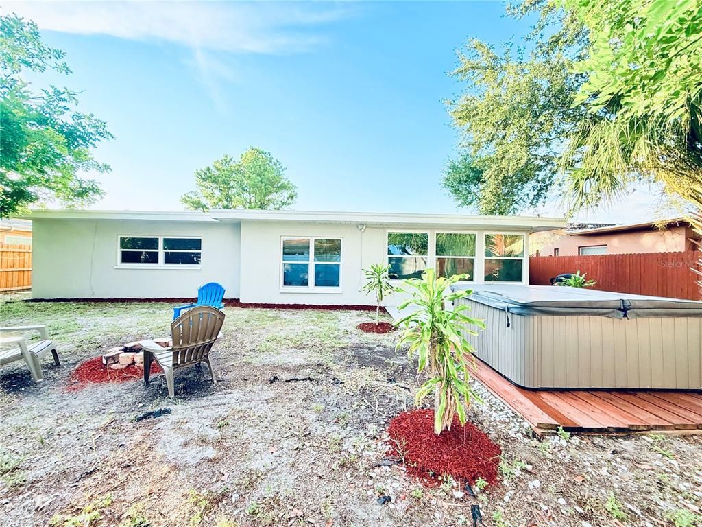 Backyard, Exterior, Hot Tub