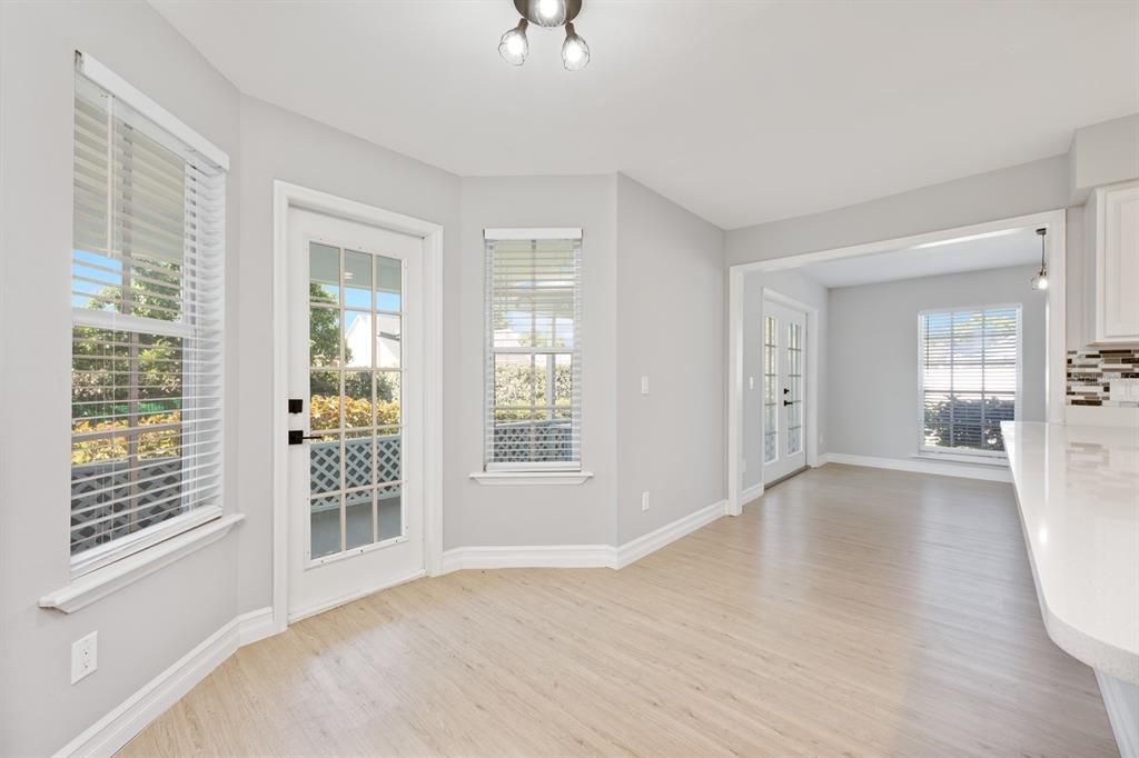 Empty room, Interior, Pendant Lights, Wood Texture Flooring