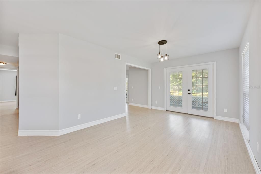 Empty room, Interior, Pendant Lights, Wood Texture Flooring