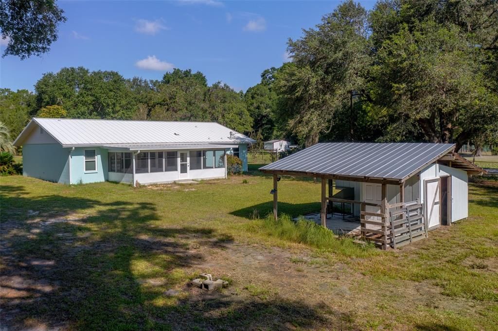 Backyard, Exterior