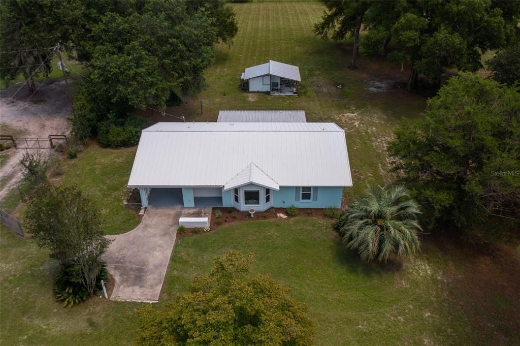Exterior, Drone