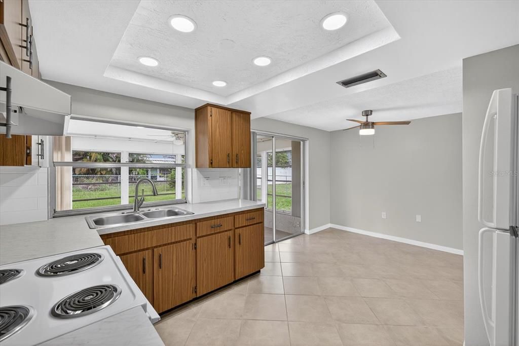 Interior, Kitchen, Recessed Lighting