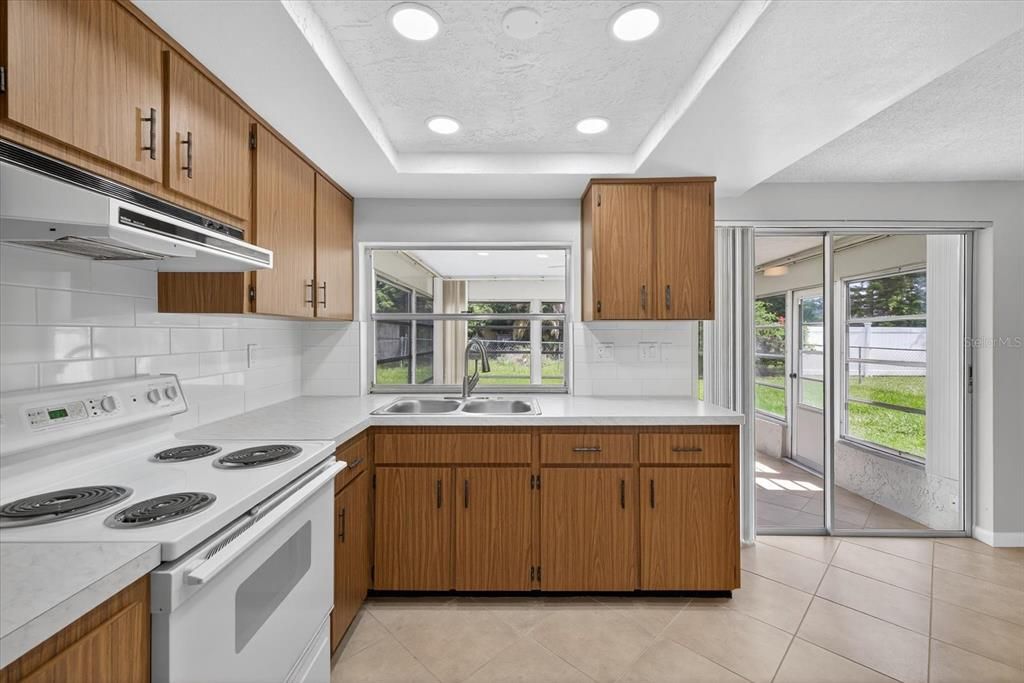 Interior, Kitchen, Recessed Lighting
