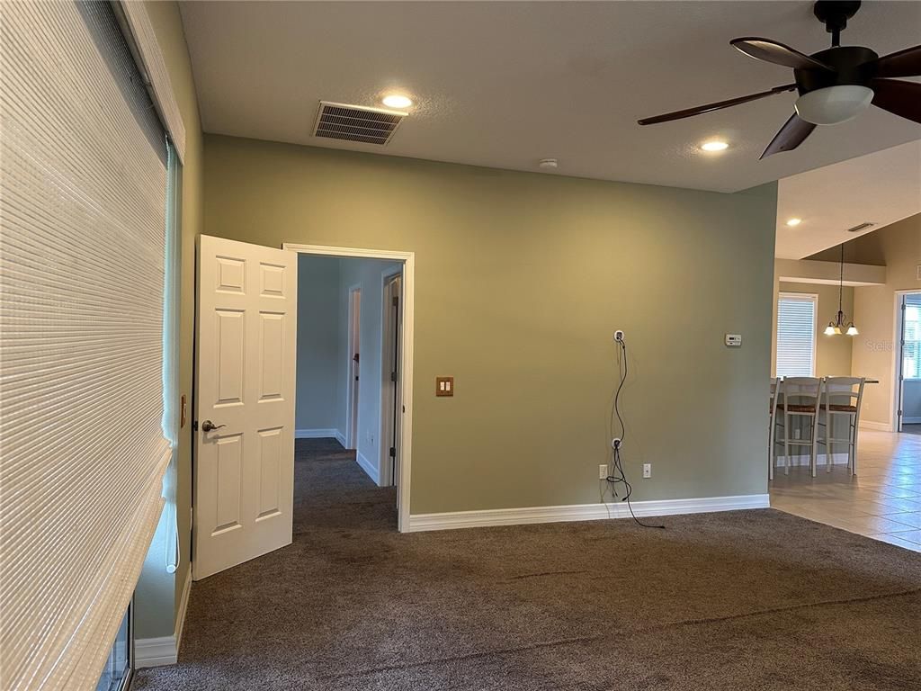 Empty room, Interior, Pendant Lights, Recessed Lighting