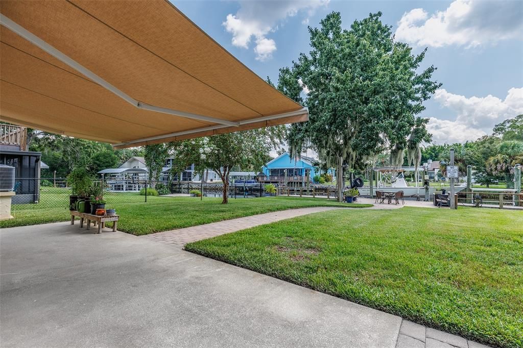 Backyard, Exterior