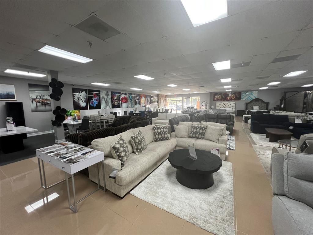 Dining room, Interior, Living room, Recessed Lighting