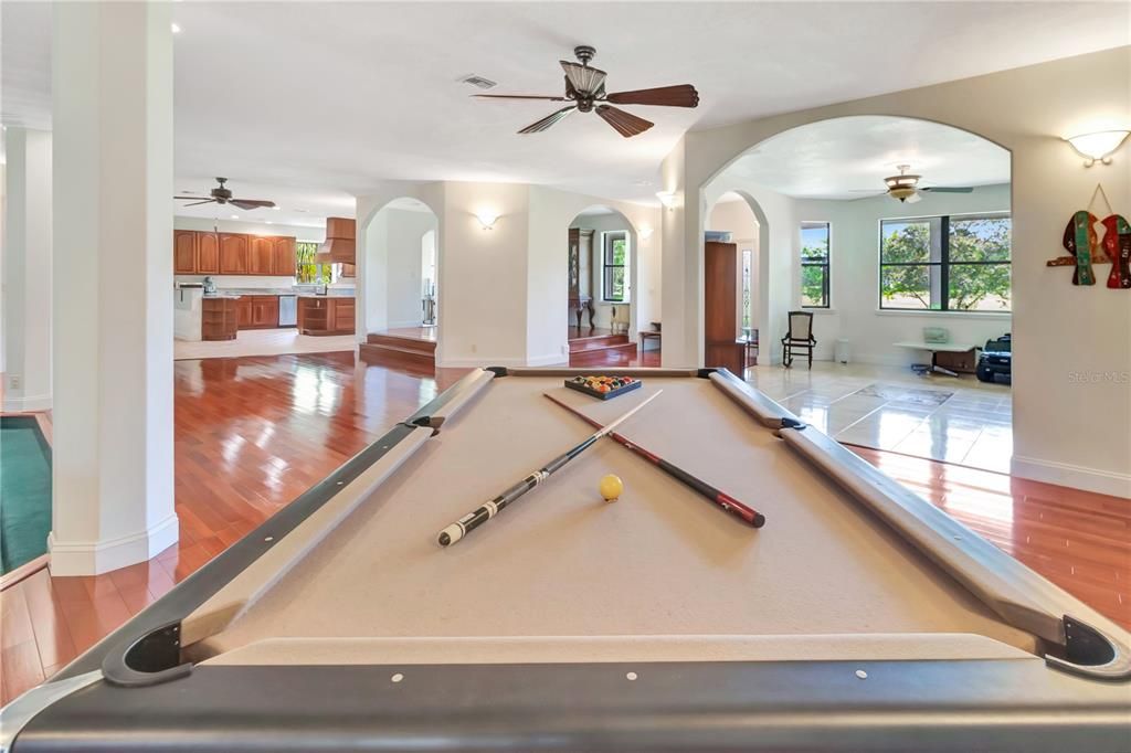 Billiard Table, Game Room, Interior, Wood Texture Flooring