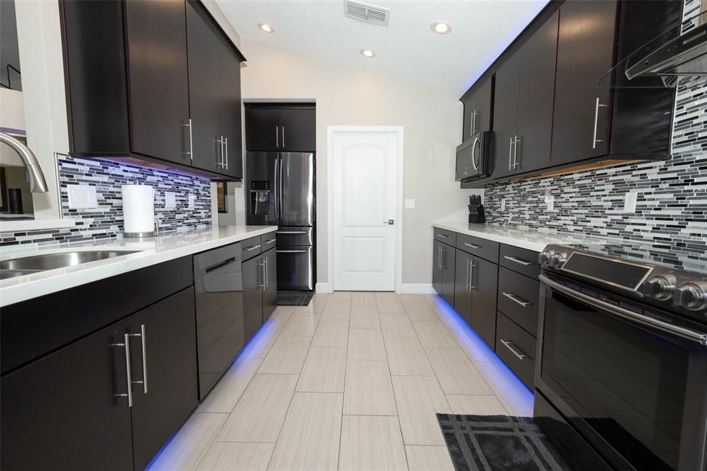 Interior, Kitchen, Recessed Lighting
