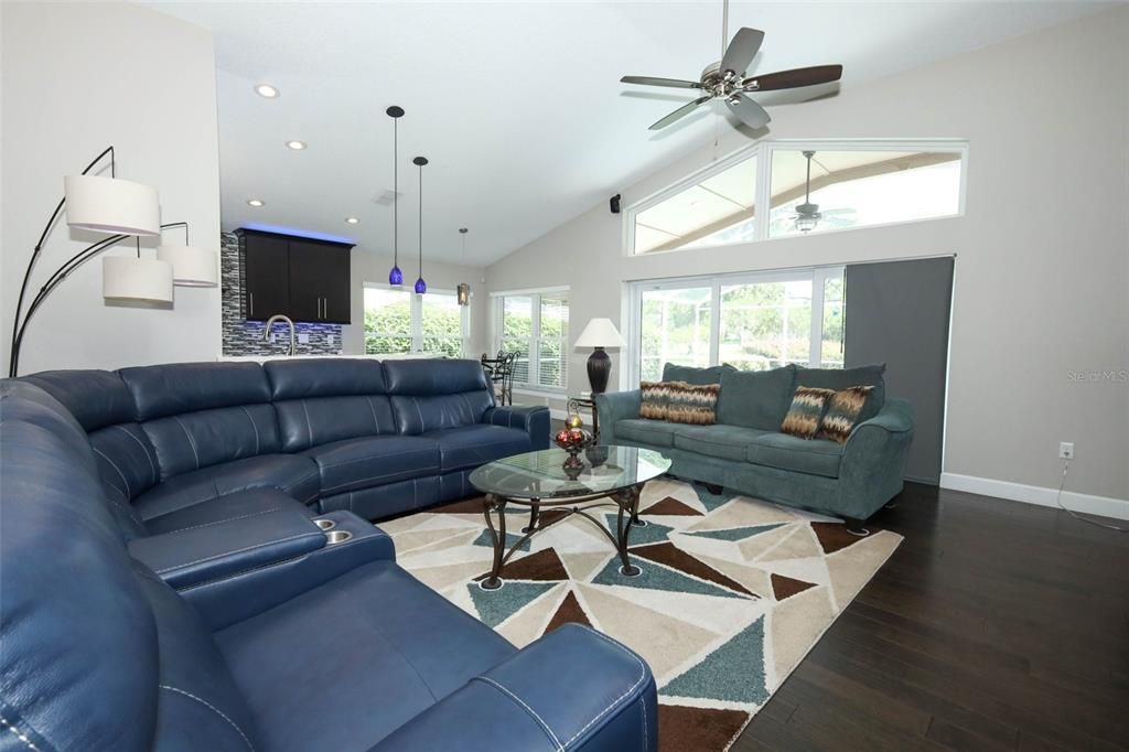 Interior, Living room, Pendant Lights, Recessed Lighting, Wood Texture Flooring