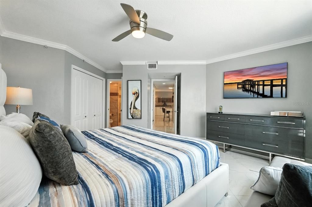 Bedroom, Interior, Recessed Lighting