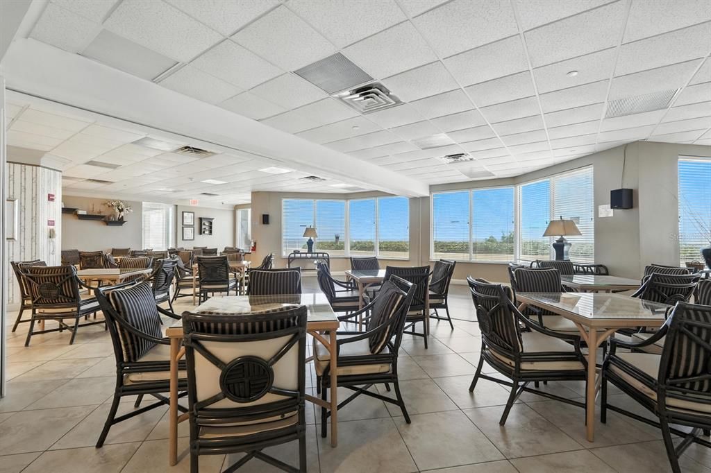 Dining room, Interior, Recessed Lighting, Water