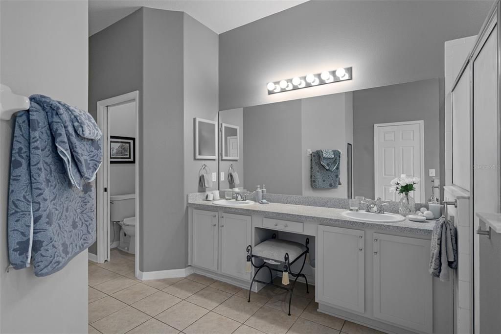 Bathroom, Dual Sink Vanities, Interior