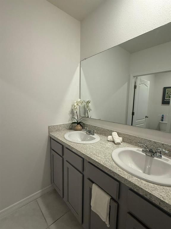 Bathroom, Dual Sink Vanities, Interior