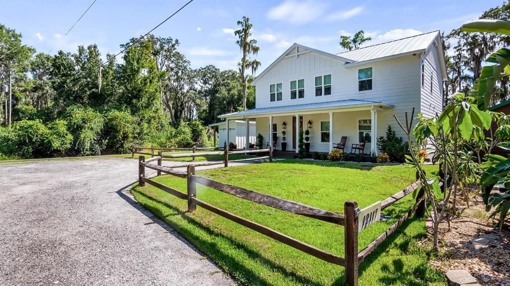 Backyard, Exterior, Facade, Farmhouse