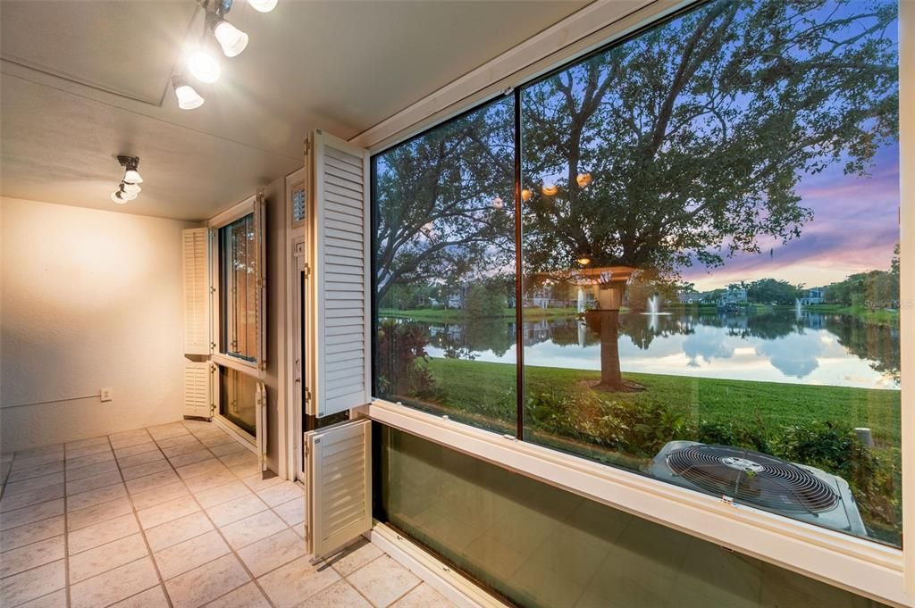 Interior, Sun Room, Water