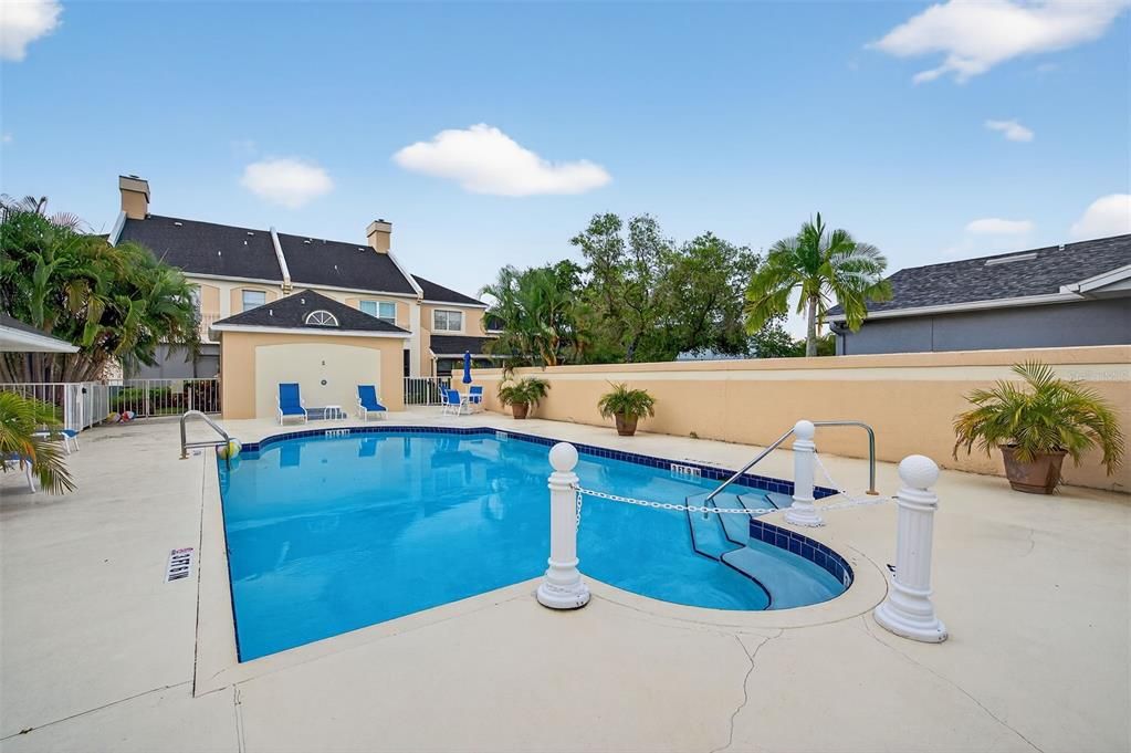 Exterior, Pool