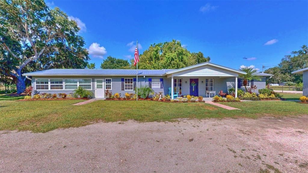 Backyard, Exterior, Facade, Ranch